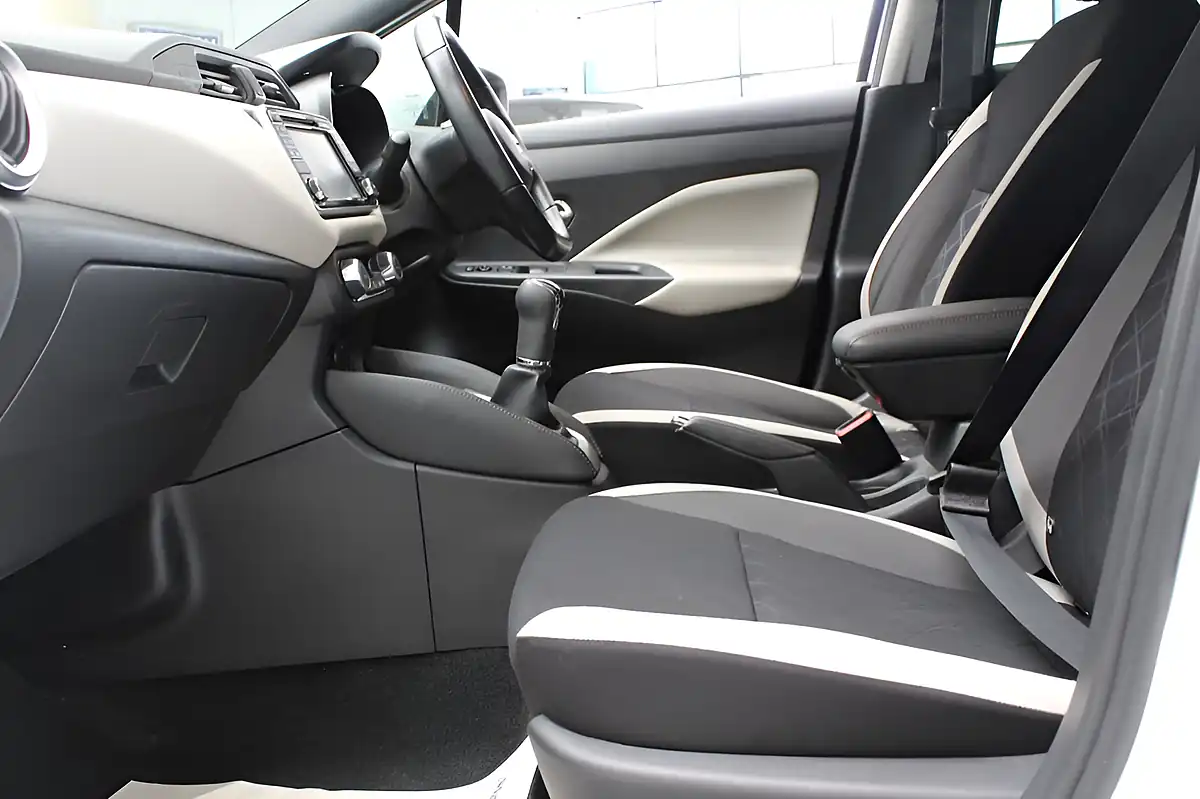 Used 2018 Nissan Micra N-Connecta White - Interior and Exterior details 17