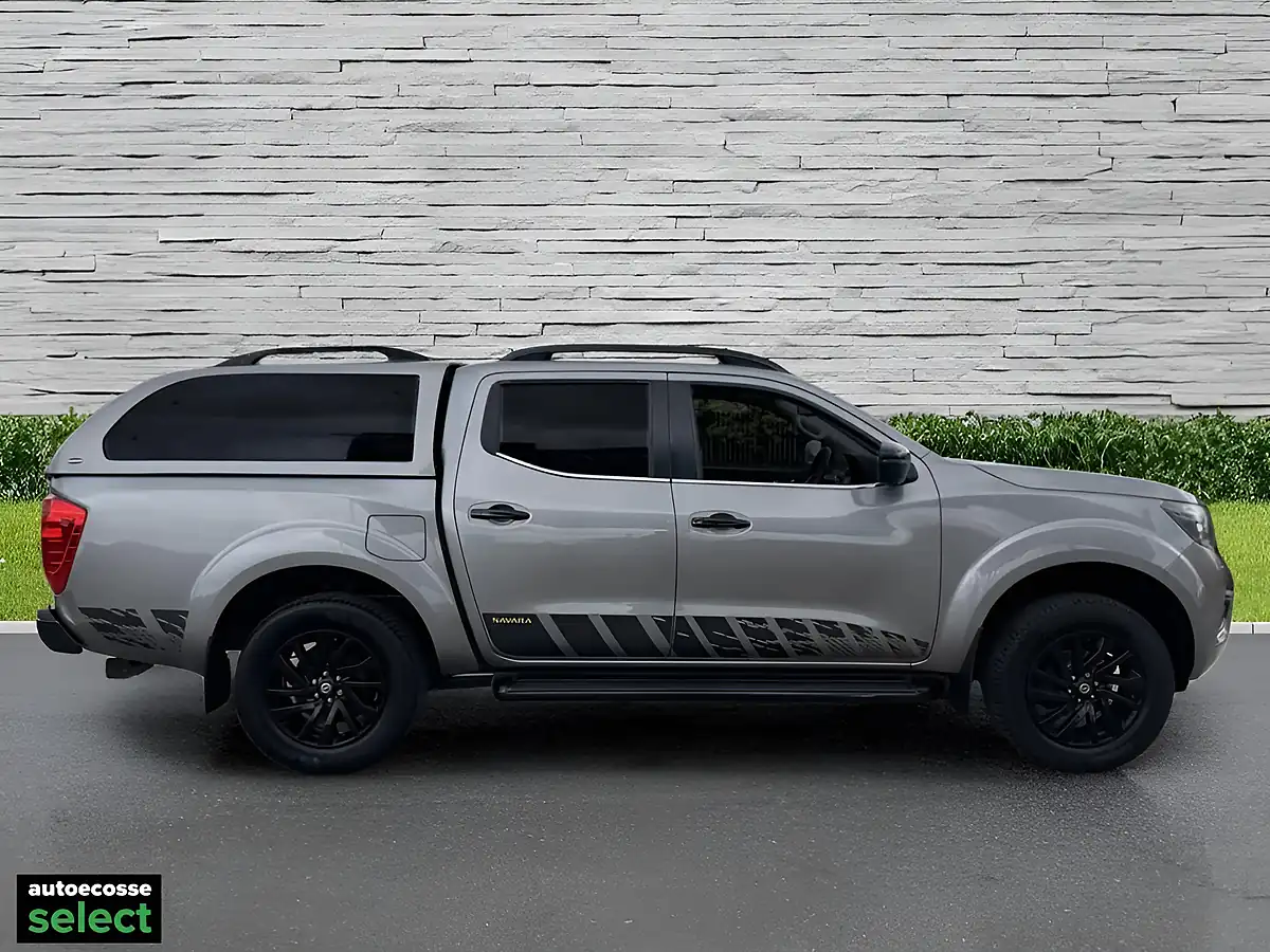 Used 2018 Nissan Navara N-Guard Grey - Interior and Exterior details 16