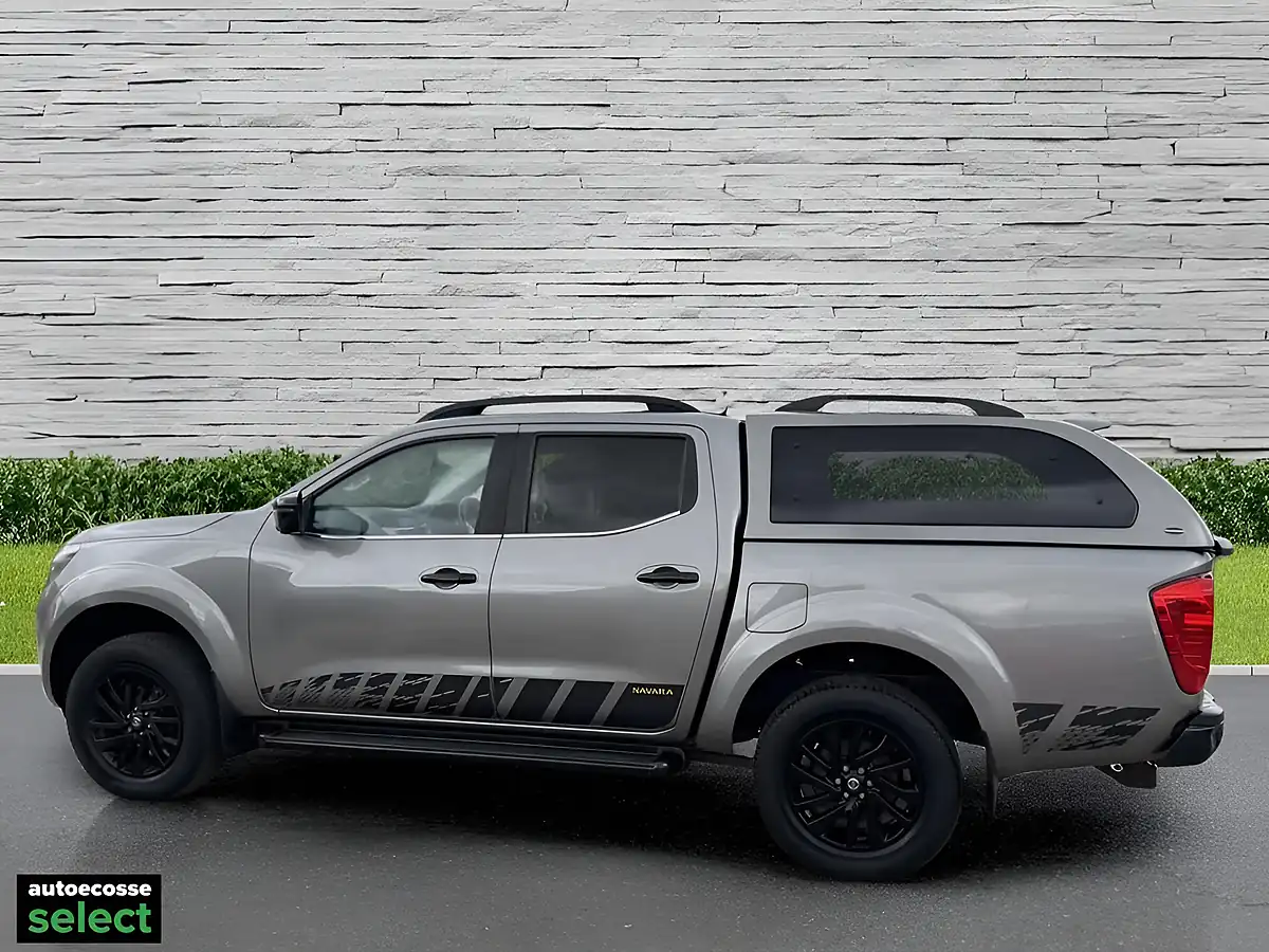 Used 2018 Nissan Navara N-Guard Grey - Interior and Exterior details 8