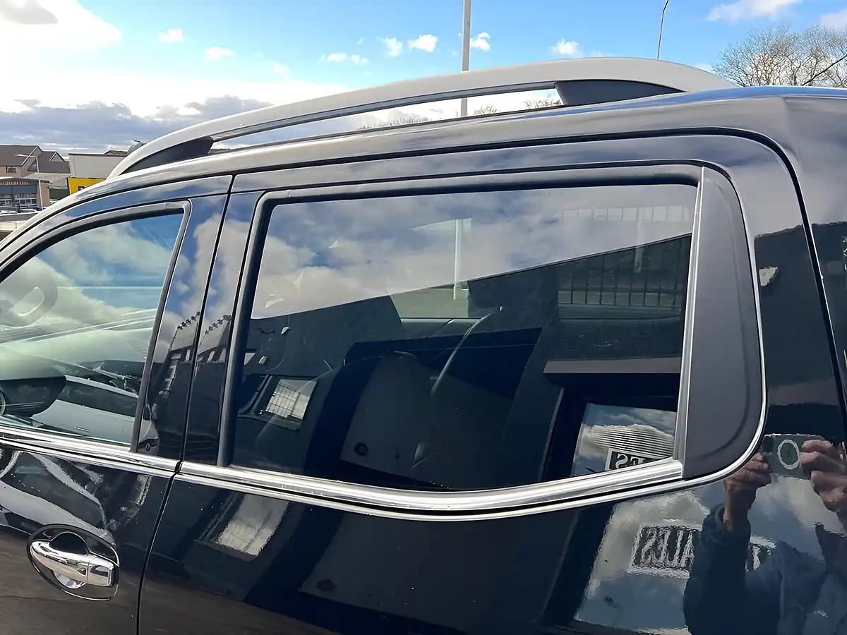 Used 2018 Nissan Navara Tekna Black - Interior and Exterior details 13