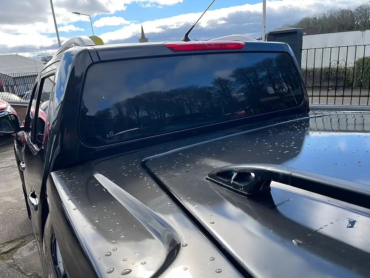 Used 2018 Nissan Navara Tekna Black - Interior and Exterior details 18