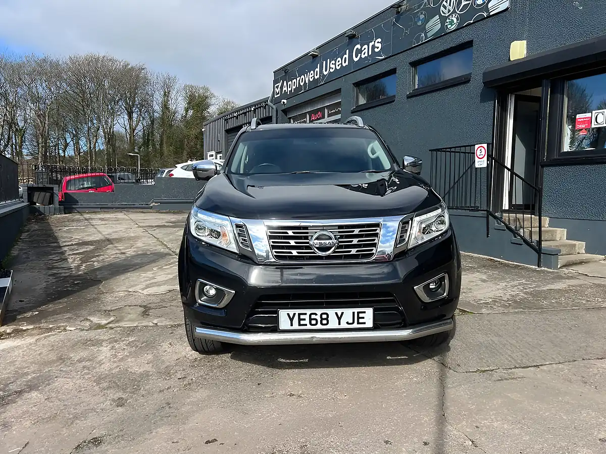 Used 2018 Nissan Navara Tekna Black - Interior and Exterior details 2