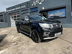 Used 2018 Nissan Navara Tekna Black - Interior and Exterior details 3