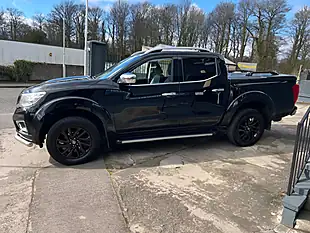 Used 2018 Nissan Navara Tekna Black - Interior and Exterior details 8