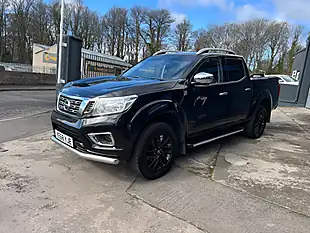 Used 2018 Nissan Navara Tekna Black - Interior and Exterior details 9