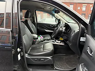 Used 2018 Nissan Navara Tekna Black - Interior and Exterior details 6