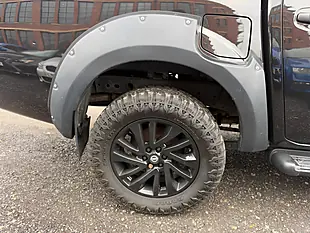 Used 2018 Nissan Navara Tekna Black - Interior and Exterior details 7