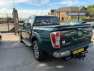 Used 2018 Nissan Navara Tekna Green - Interior and Exterior details 6
