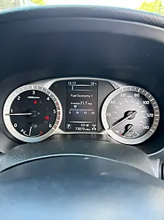 Used 2018 Nissan Navara Tekna Grey - Interior and Exterior details 16