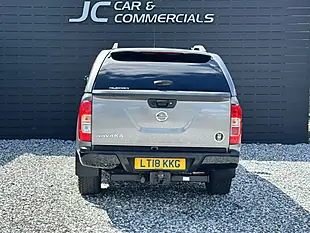 Used 2018 Nissan Navara Tekna Grey - Interior and Exterior details 4