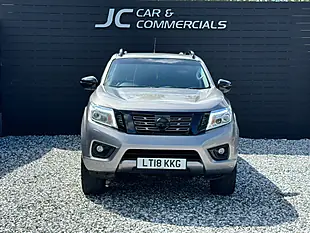 Used 2018 Nissan Navara Tekna Grey - Interior and Exterior details 8