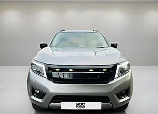 Used 2018 Nissan Navara Tekna Grey - Interior and Exterior details 3