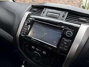 Used 2018 Nissan Navara Tekna Grey - Interior and Exterior details 14