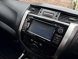 Used 2018 Nissan Navara Tekna Grey - Interior and Exterior details 16