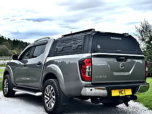 Used 2018 Nissan Navara Tekna Grey - Interior and Exterior details 4