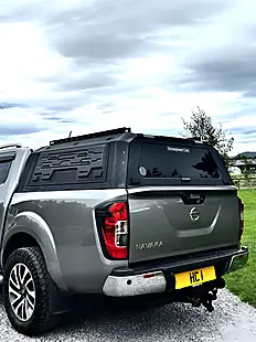 Used 2018 Nissan Navara Tekna Grey - Interior and Exterior details 6