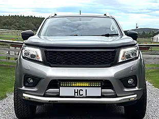 Used 2018 Nissan Navara Tekna Grey - Interior and Exterior details 7