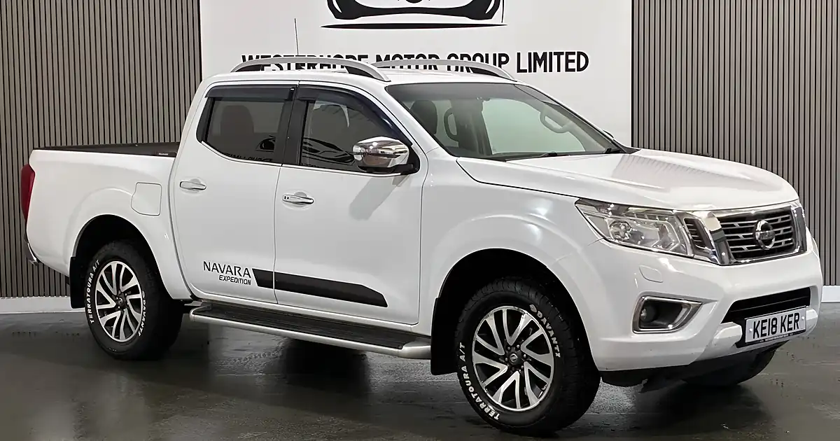 Used 2018 Nissan Navara Tekna White - Front View