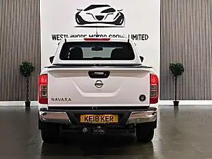 Used 2018 Nissan Navara Tekna White - Interior and Exterior details 11