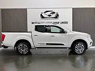 Used 2018 Nissan Navara Tekna White - Interior and Exterior details 12