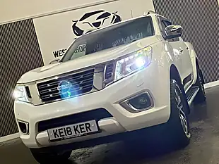 Used 2018 Nissan Navara Tekna White - Interior and Exterior details 18