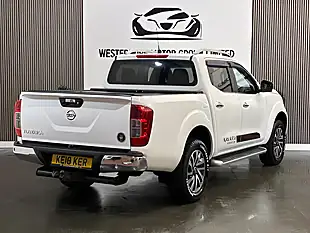 Used 2018 Nissan Navara Tekna White - Interior and Exterior details 4