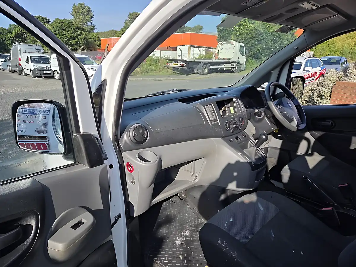 Used 2018 Nissan Nv200 Acenta White - Interior and Exterior details 9
