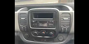 Used 2018 Nissan NV300 Acenta White - Interior and Exterior details 11