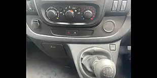 Used 2018 Nissan NV300 Acenta White - Interior and Exterior details 12