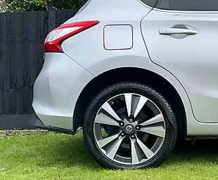 Used 2018 Nissan Pulsar N-Connecta Starburst Silver - Interior and Exterior details 10