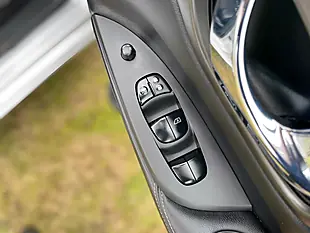 Used 2018 Nissan Pulsar N-Connecta Starburst Silver - Interior and Exterior details 19