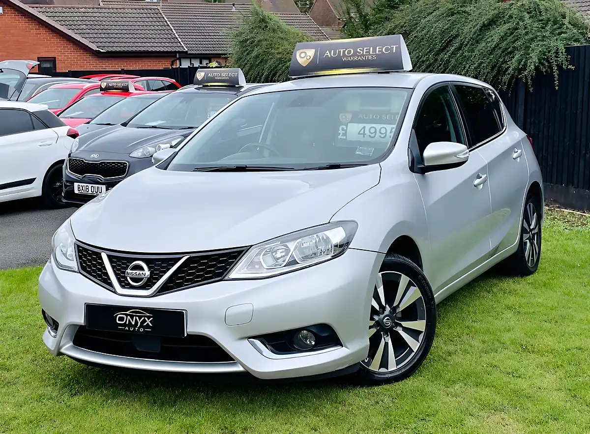 Used 2018 Nissan Pulsar N-Connecta Starburst Silver - Interior and Exterior details 4