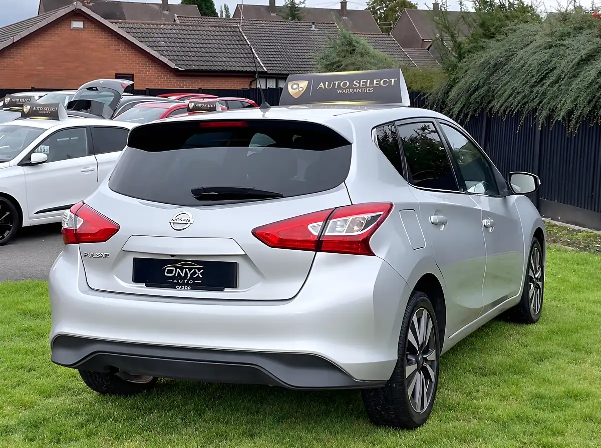 Used 2018 Nissan Pulsar N-Connecta Starburst Silver - Interior and Exterior details 7