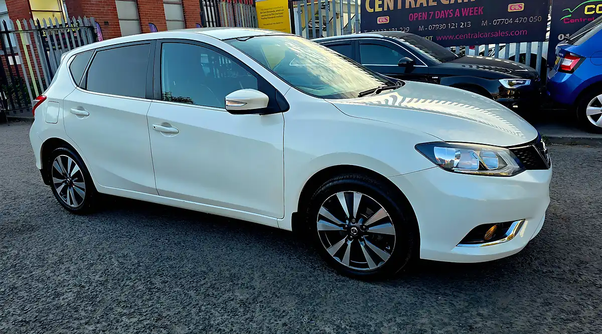 Used 2018 Nissan Pulsar N-Connecta White - Front View