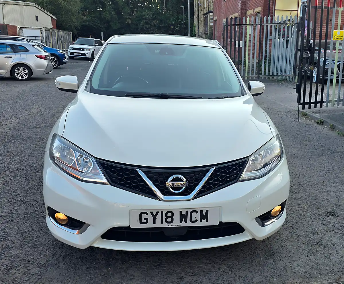 Used 2018 Nissan Pulsar N-Connecta White - Interior and Exterior details 3