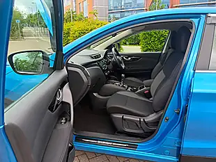 Used 2018 Nissan Qashqai Acenta Blue - Interior and Exterior details 14