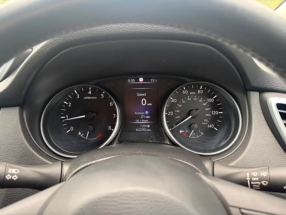 Used 2018 Nissan Qashqai Acenta Blue - Interior and Exterior details 18