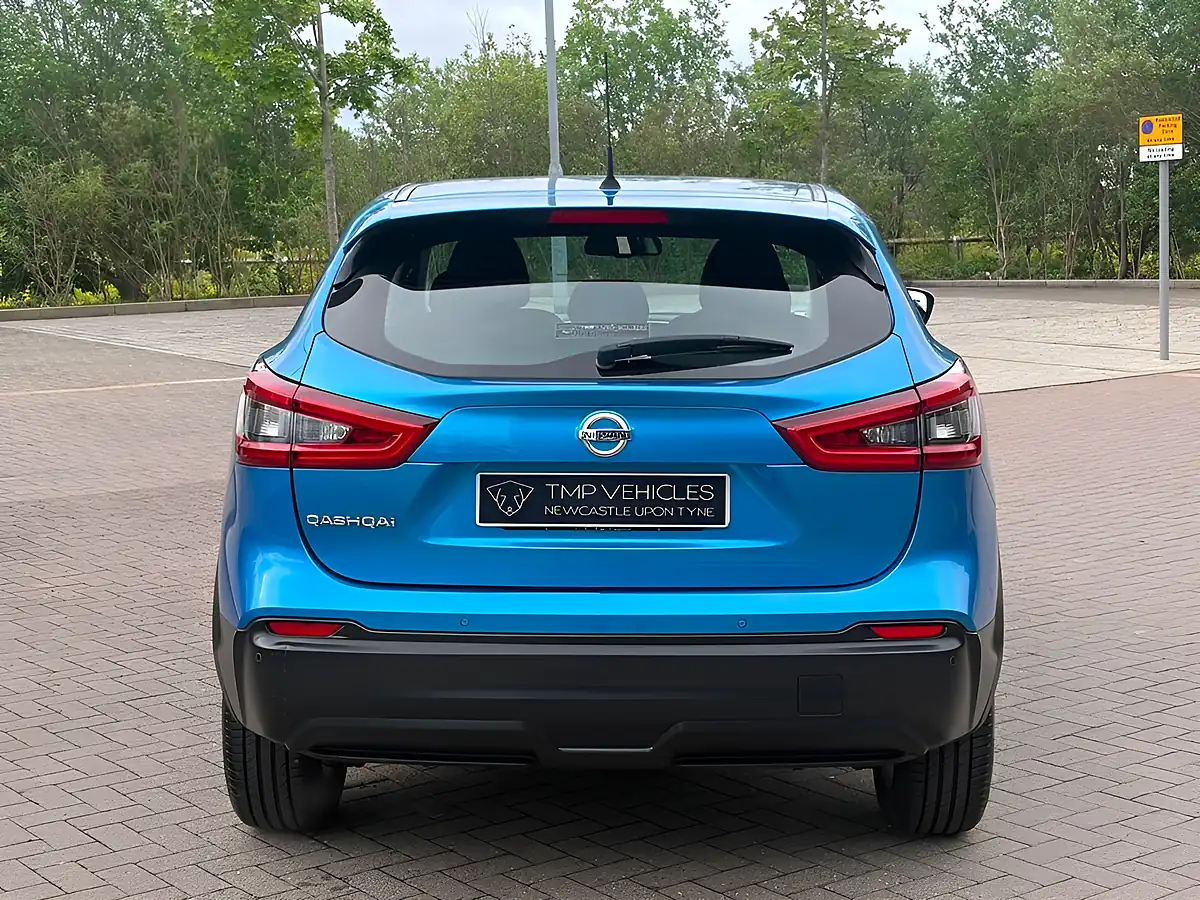 Used 2018 Nissan Qashqai Acenta Blue - Interior and Exterior details 7