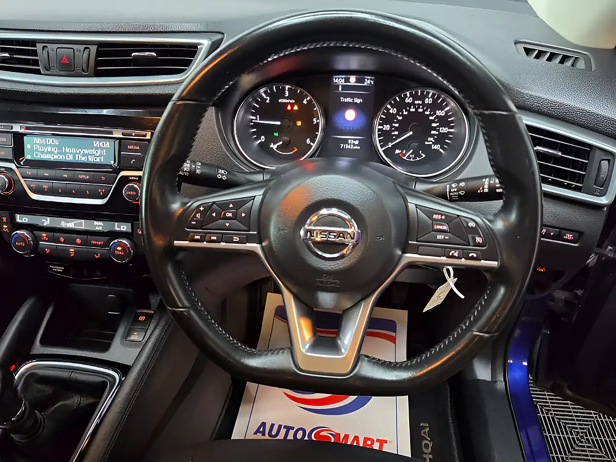 Used 2018 Nissan Qashqai Acenta Blue - Interior and Exterior details 10