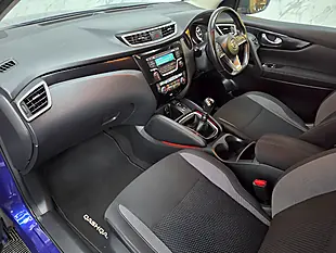 Used 2018 Nissan Qashqai Acenta Blue - Interior and Exterior details 12