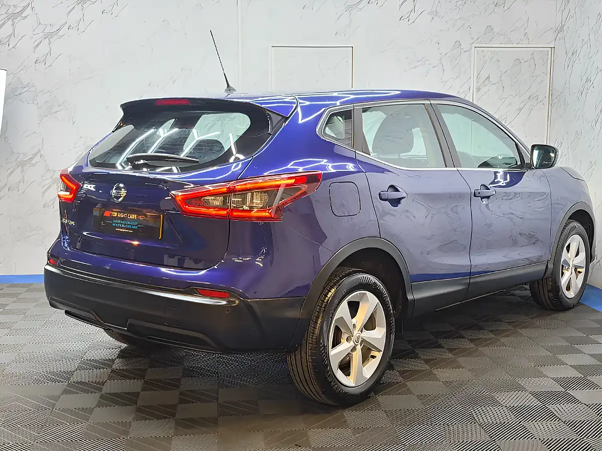 Used 2018 Nissan Qashqai Acenta Blue - Interior and Exterior details 9