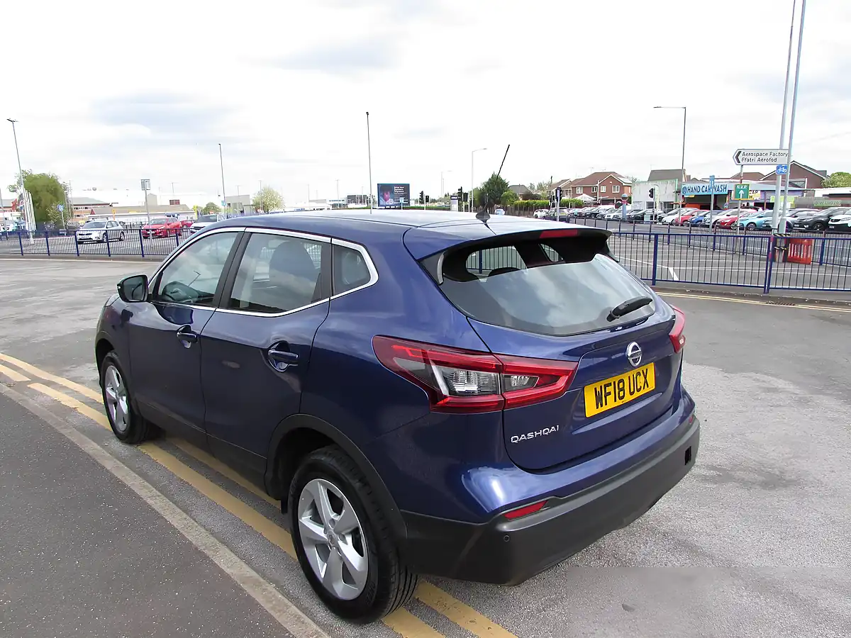 Used 2018 Nissan Qashqai Acenta Blue - Interior and Exterior details 5