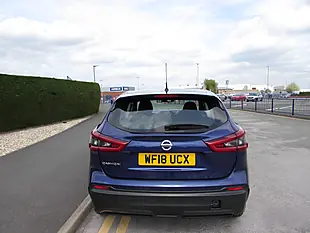 Used 2018 Nissan Qashqai Acenta Blue - Interior and Exterior details 6