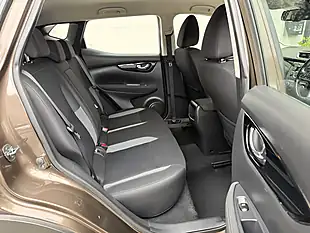 Used 2018 Nissan Qashqai Acenta Bronze - Interior and Exterior details 11