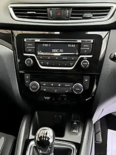 Used 2018 Nissan Qashqai Acenta Bronze - Interior and Exterior details 13