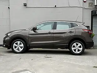 Used 2018 Nissan Qashqai Acenta Bronze - Interior and Exterior details 6