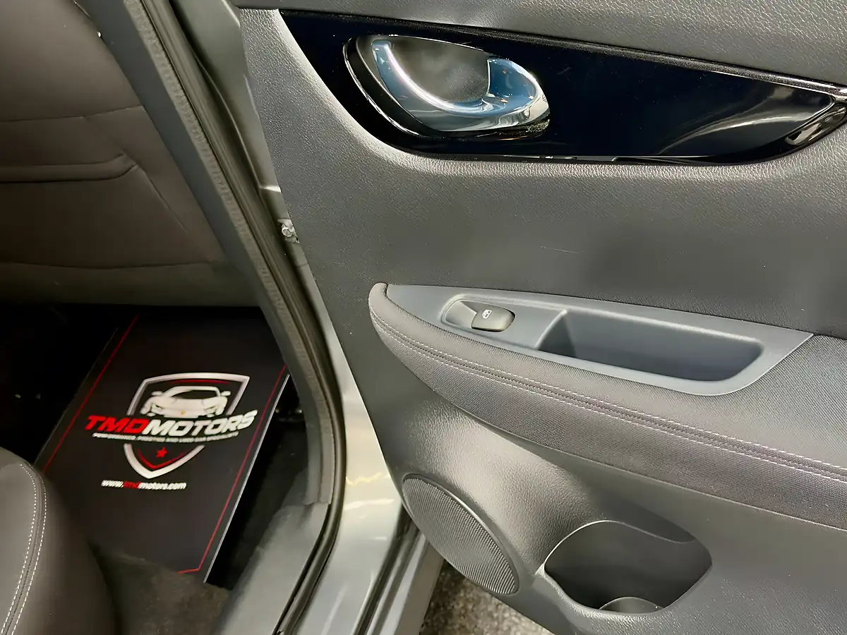 Used 2018 Nissan Qashqai Acenta Grey - Interior and Exterior details 13