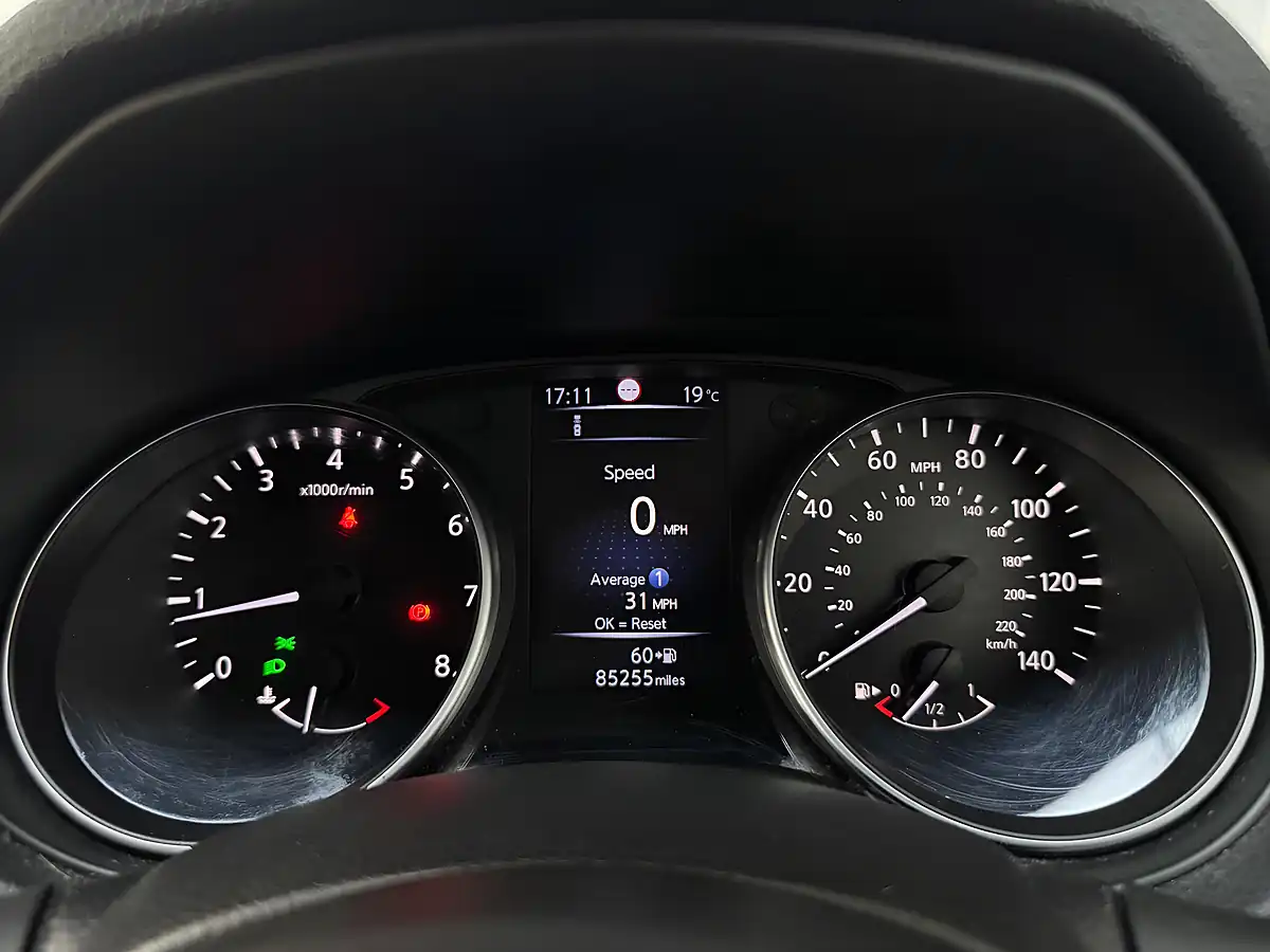 Used 2018 Nissan Qashqai Acenta Pearl Black - Interior and Exterior details 12