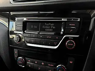 Used 2018 Nissan Qashqai Acenta Pearl Black - Interior and Exterior details 14