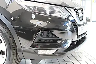 Used 2018 Nissan Qashqai Acenta Pearl Black - Interior and Exterior details 9